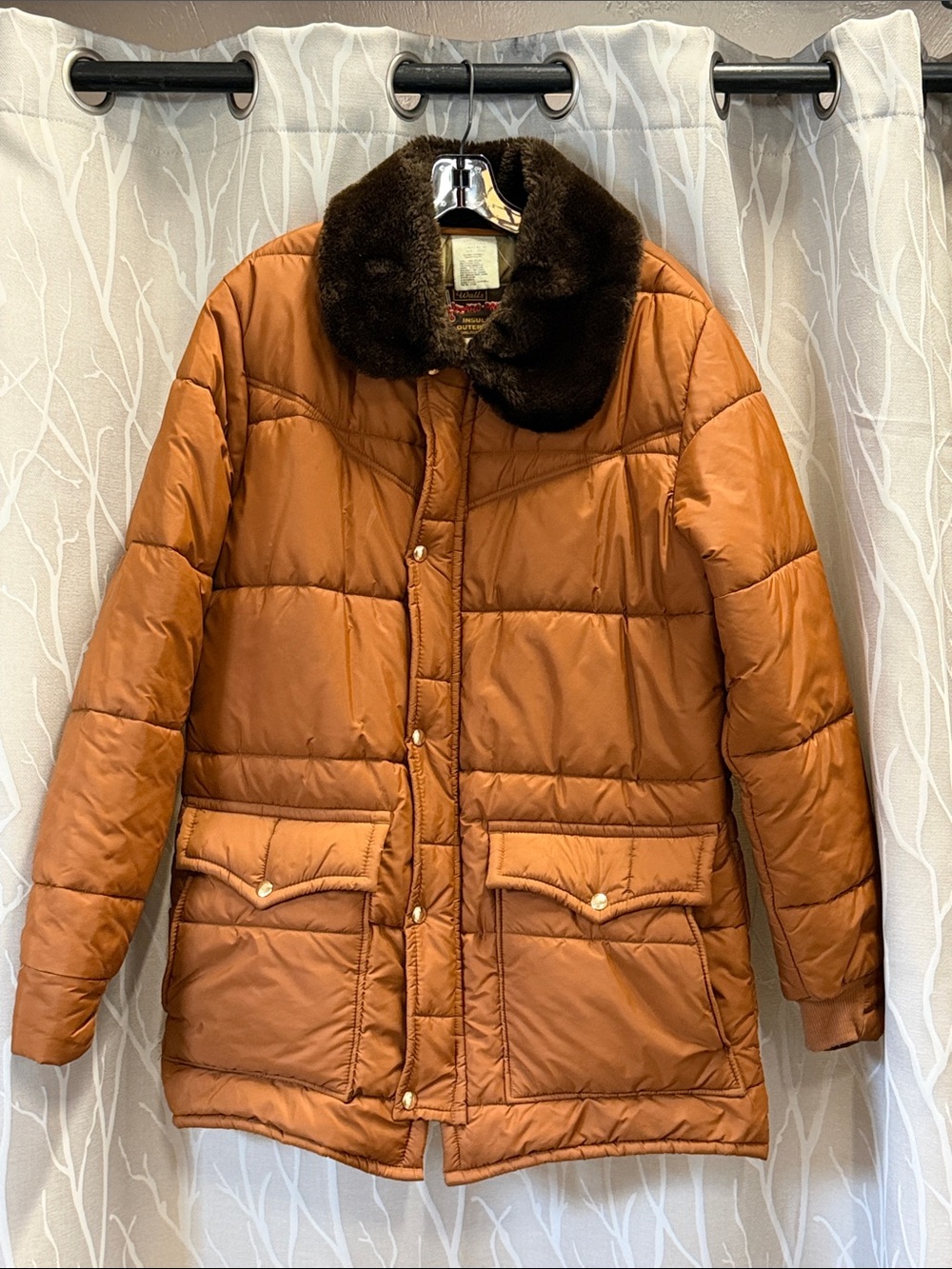 Walls “BLIZZARD PRUF” Jacket with Brown Trim Mens 42-44 Tall
